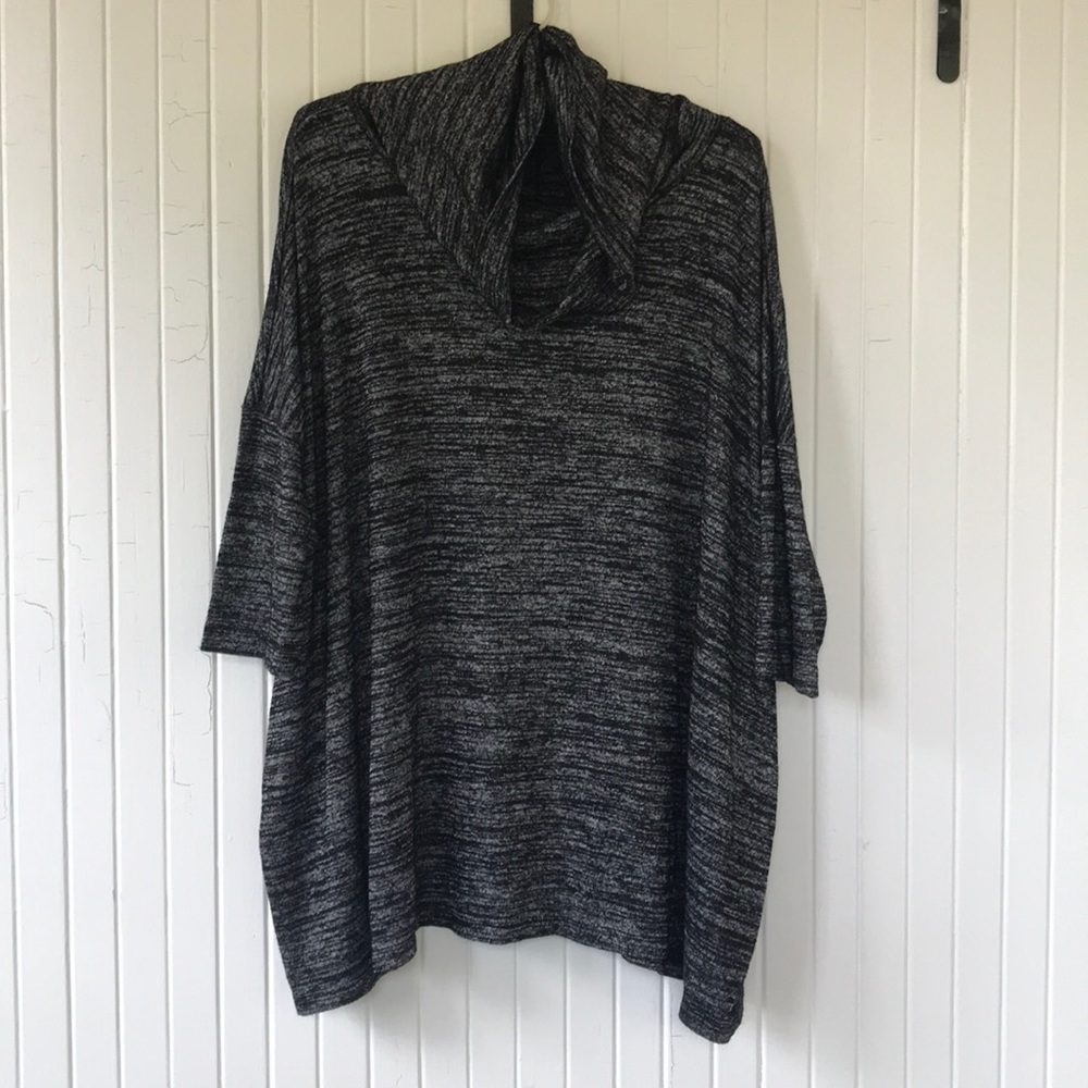 Ann Taylor lightweight top - L/XL